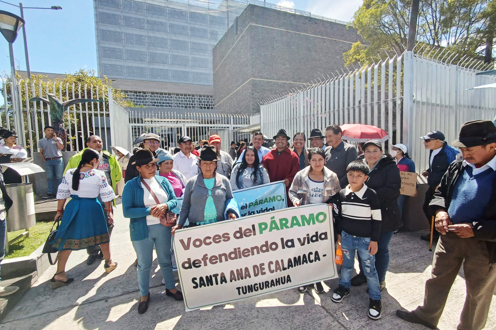 Entrega del proyecto de ley de páramos en Ecuador