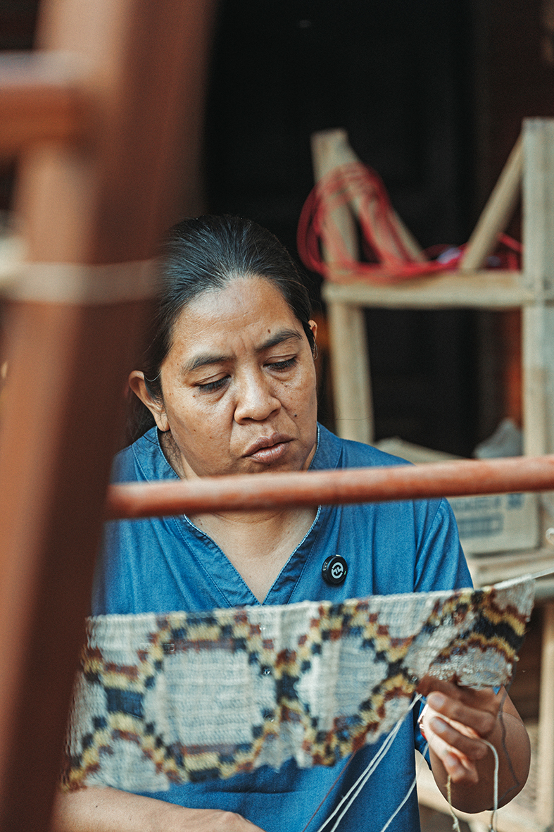 Manos chiquitanas artesanía